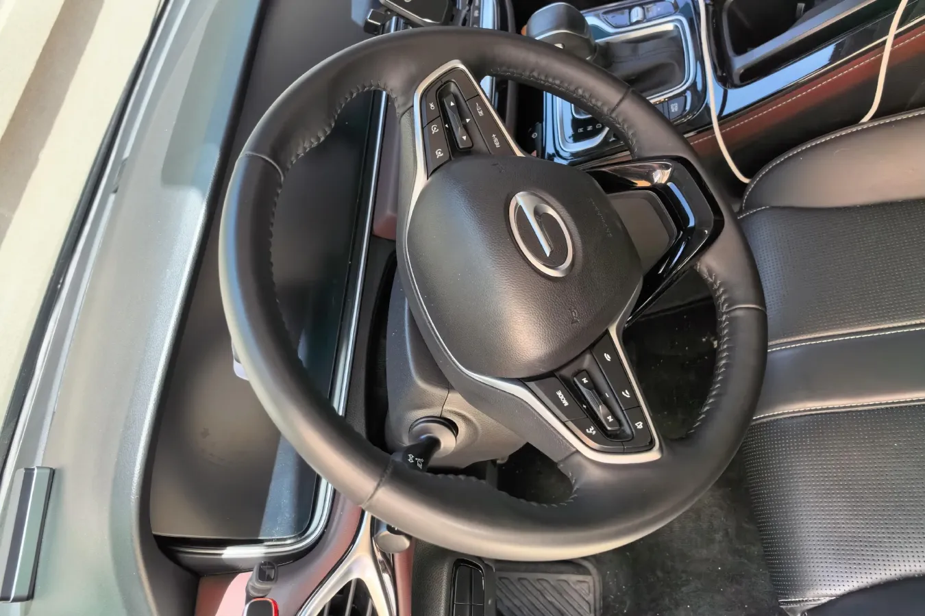 2023 GAC Trumpchi M6 1.5T 177HP L4 7DCT,autocango,china used car exporter,china ev exporter,chinese used car exporter,chinese used ev exporter