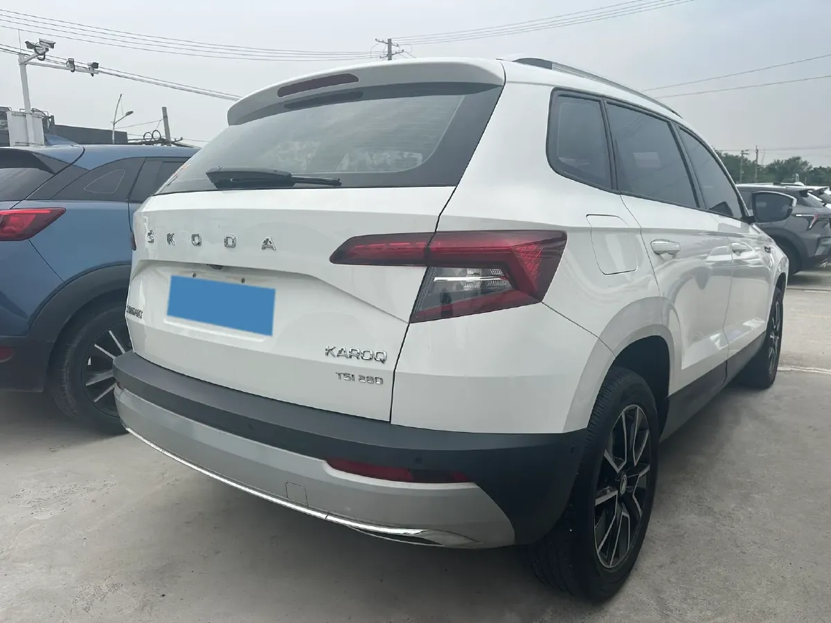 2019 Skoda Karoq 1.4T 150HP L4 7DCT,autocango,china used car exporter,china ev exporter,chinese used car exporter,chinese used ev exporter