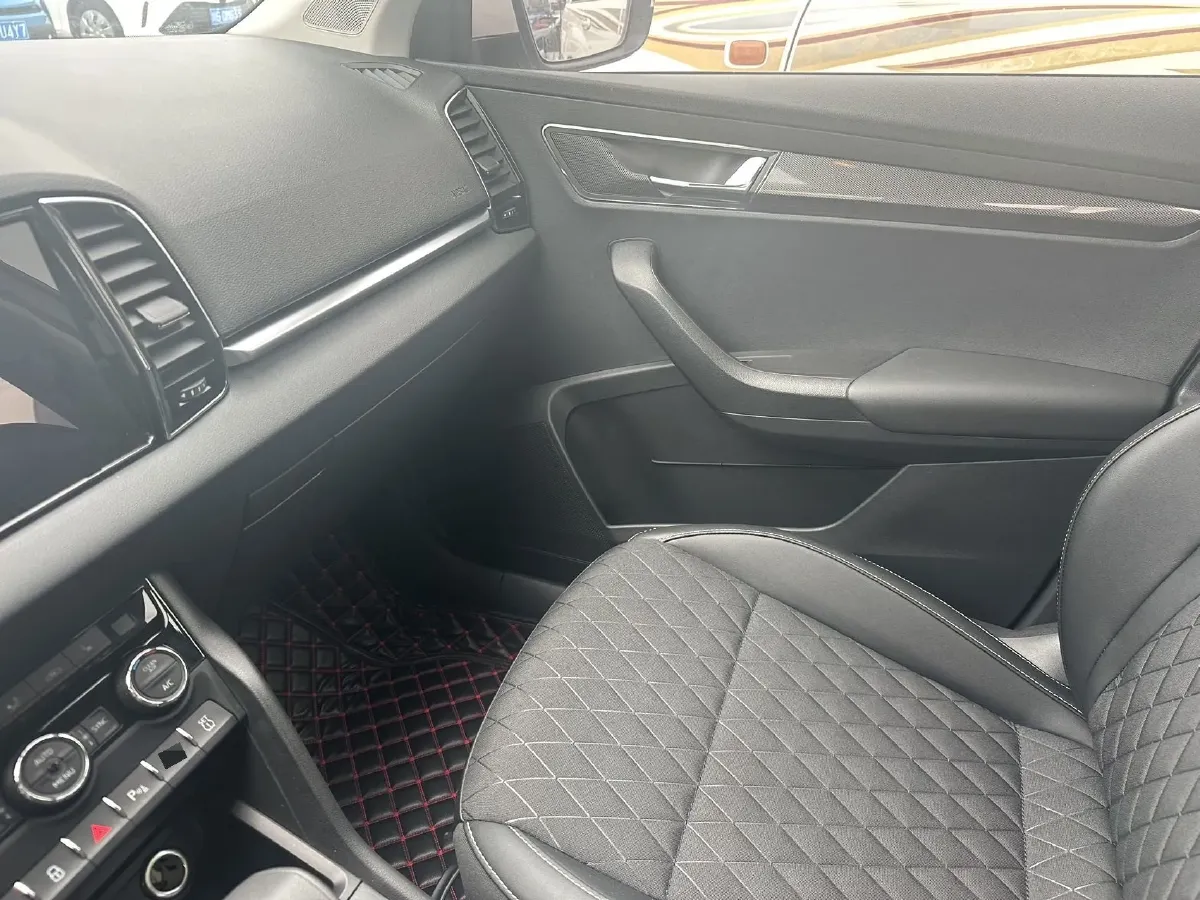 2019 Skoda Karoq 1.4T 150HP L4 7DCT,autocango,china used car exporter,china ev exporter,chinese used car exporter,chinese used ev exporter