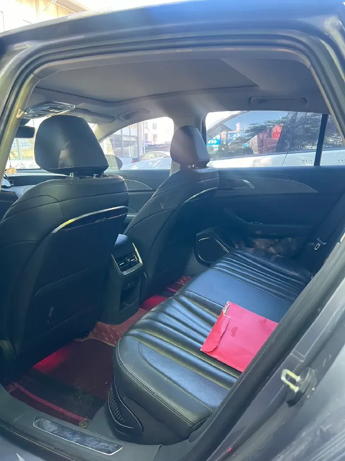 2023 HongQi H5 1.5T 169HP L4 E-CVT Hybrid,autocango,china used car exporter,china ev exporter,chinese used car exporter,chinese used ev exporter