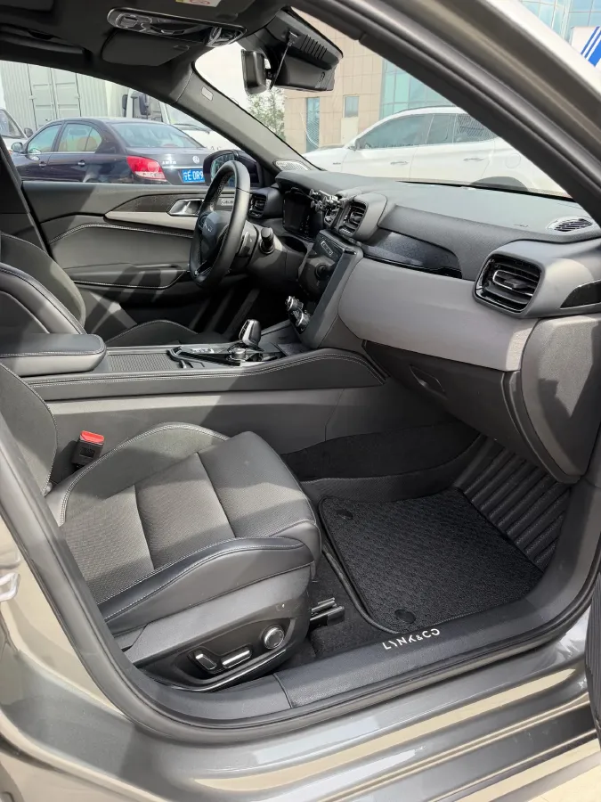 2021 LYNK&CO 03 2.0T 190HP L4 6AT,autocango,china used car exporter,china ev exporter,chinese used car exporter,chinese used ev exporter
