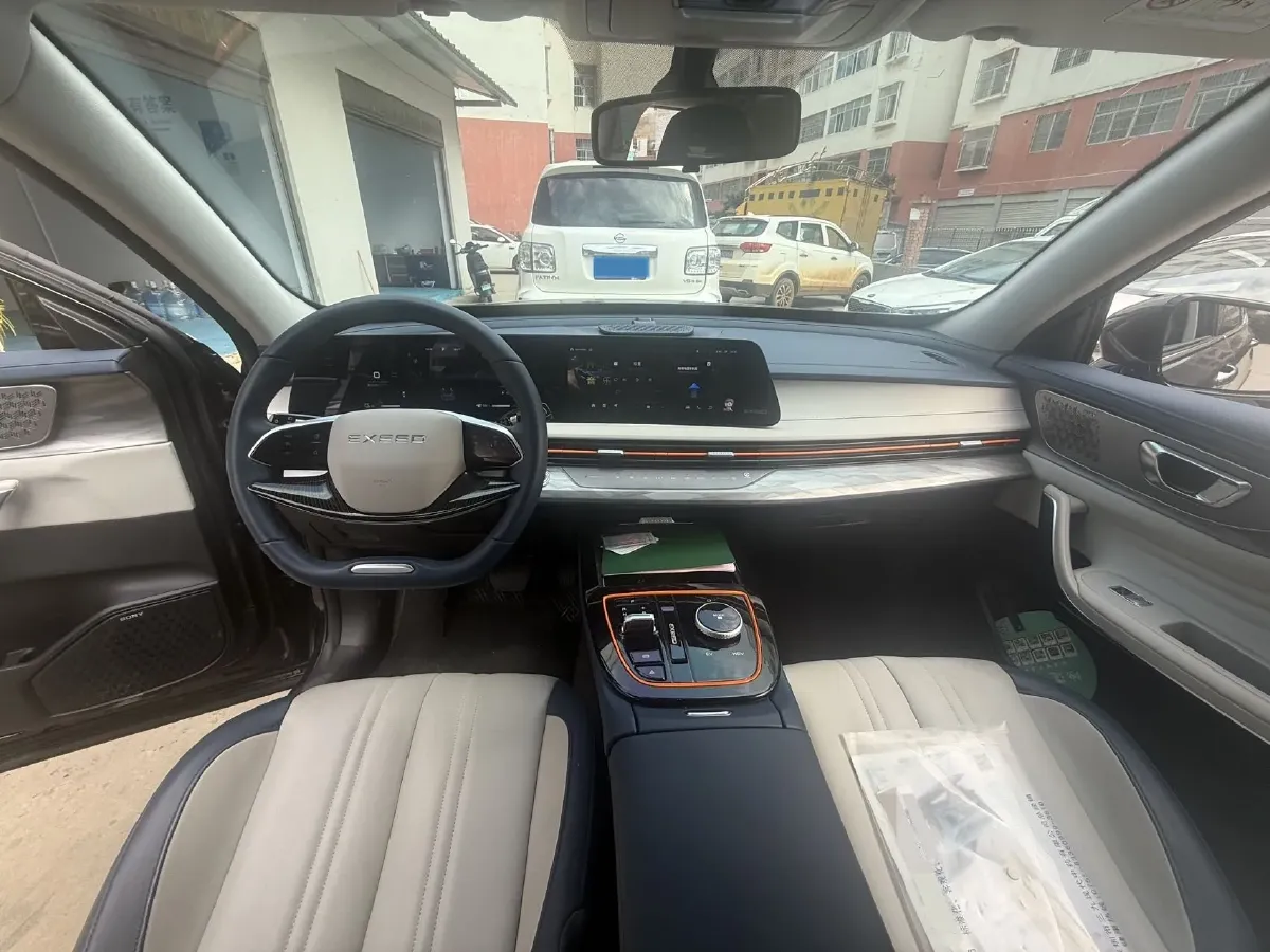 2023 Exceed LXC-DM 1.5T 156HP L4 3DHT PHEV 19.27KWH,autocango,china used car exporter,china ev exporter,chinese used car exporter,chinese used ev exporter