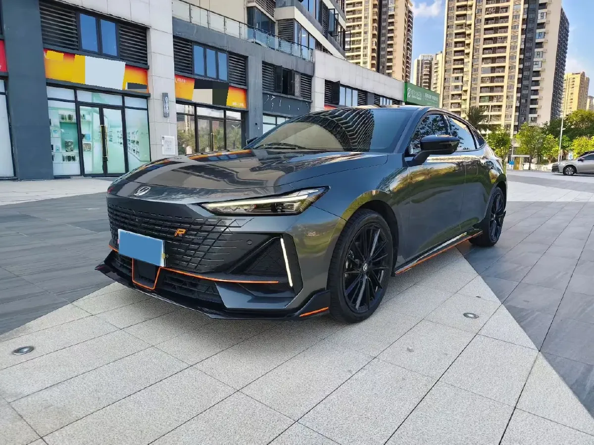 2023 ChangAn UNI-V 1.5T 188HP L4 7DCT,autocango,china used car exporter,china ev exporter,chinese used car exporter,chinese used ev exporter