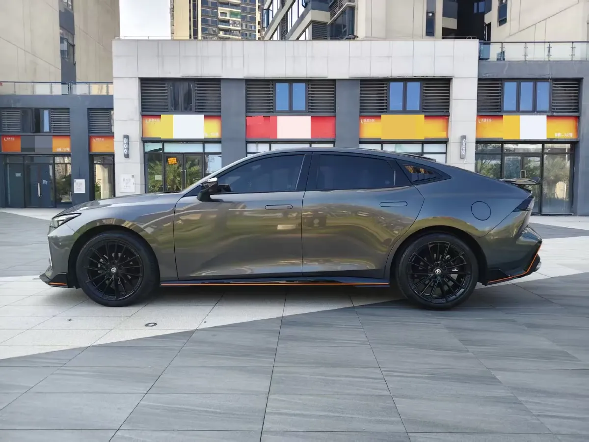 2023 ChangAn UNI-V 1.5T 188HP L4 7DCT,autocango,china used car exporter,china ev exporter,chinese used car exporter,chinese used ev exporter