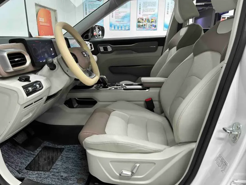2020 Geely ICON 1.5T 177HP L3 7DCT,autocango,china used car exporter,china ev exporter,chinese used car exporter,chinese used ev exporter