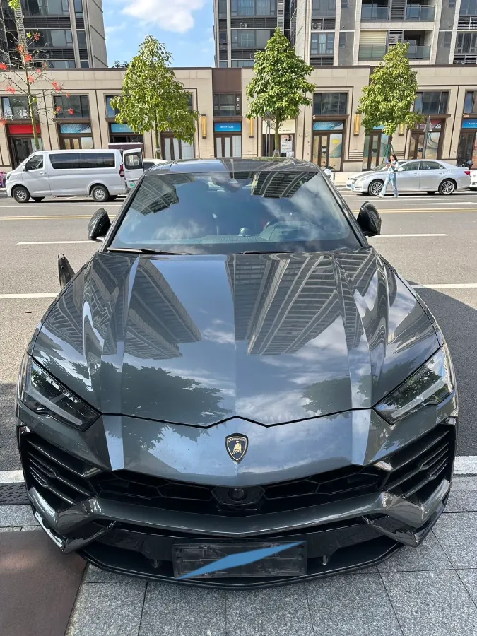2021 Lamborghini Urus 4.0T 641HP V8 8AT,autocango,china used car exporter,china ev exporter,chinese used car exporter,chinese used ev exporter