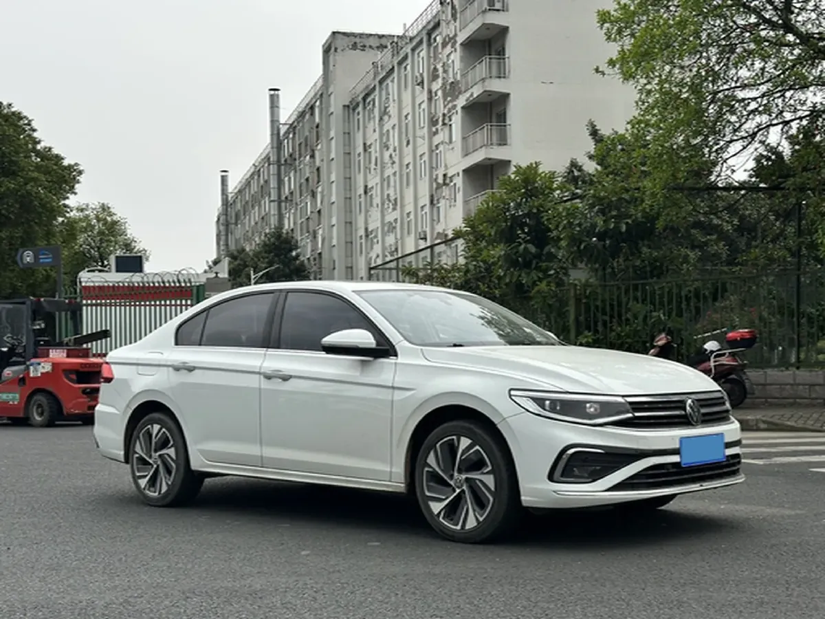 2023 Volkswagen Bora 1.2T 116HP L4 7DCT,autocango,china used car exporter,china ev exporter,chinese used car exporter,chinese used ev exporter