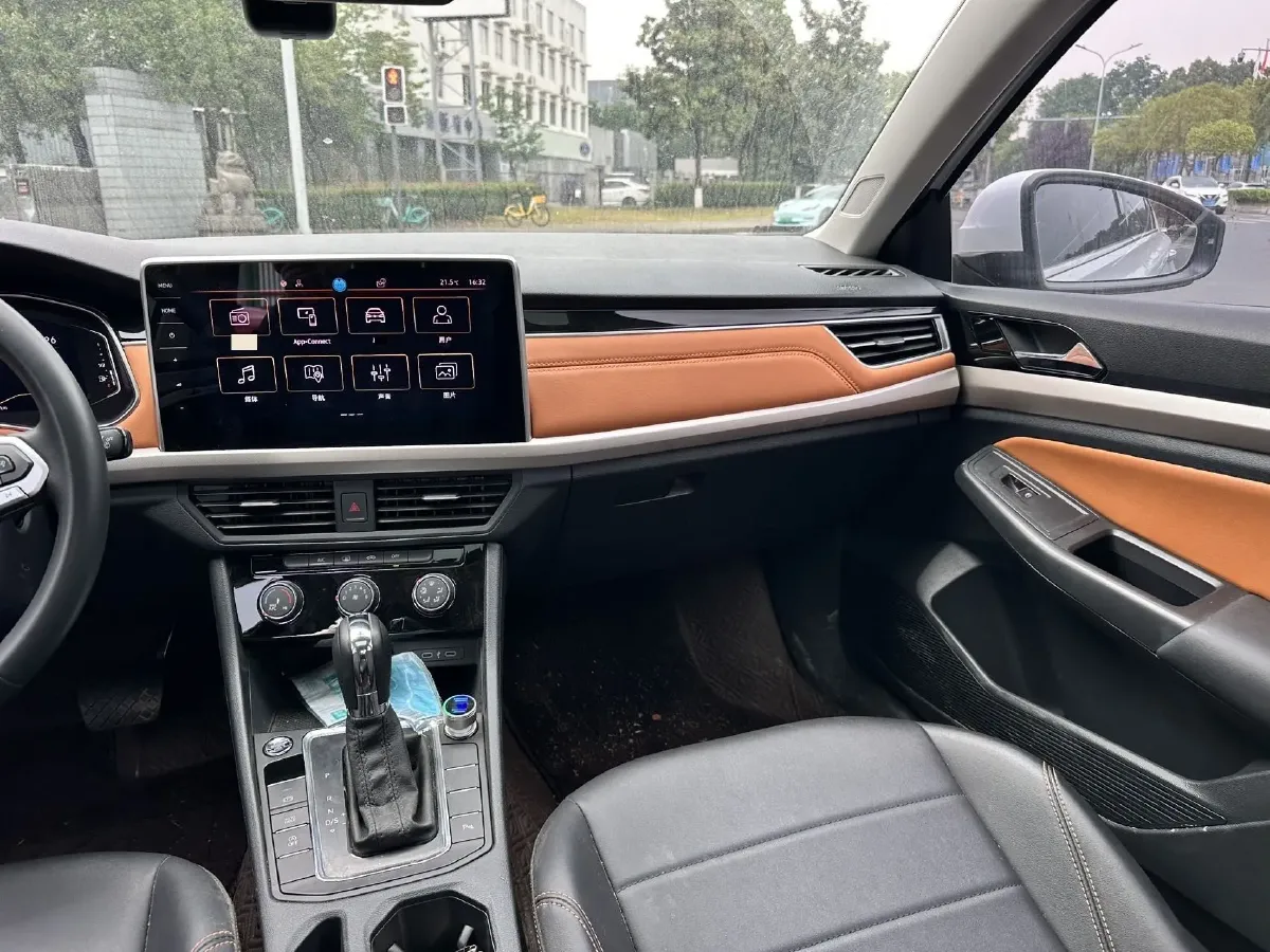2023 Volkswagen Bora 1.2T 116HP L4 7DCT,autocango,china used car exporter,china ev exporter,chinese used car exporter,chinese used ev exporter