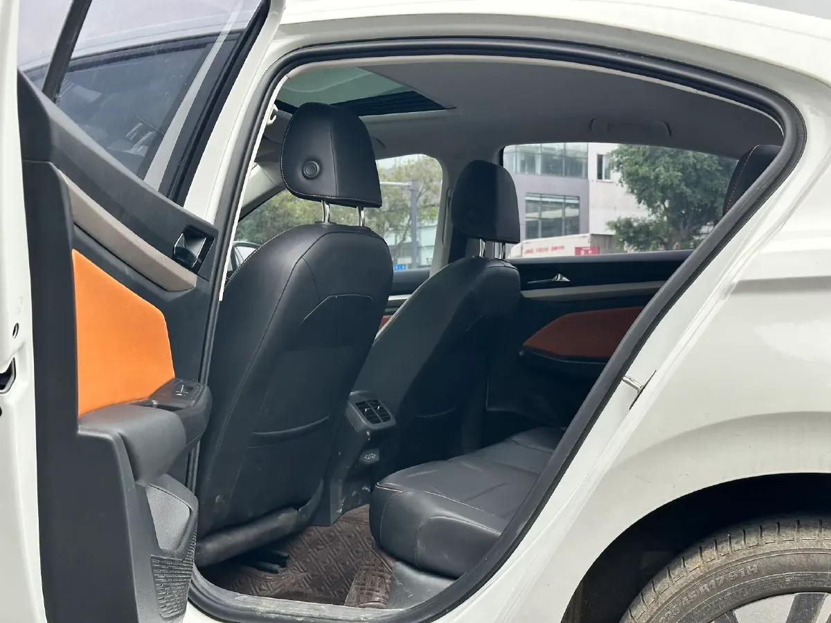 2023 Volkswagen Bora 1.2T 116HP L4 7DCT,autocango,china used car exporter,china ev exporter,chinese used car exporter,chinese used ev exporter