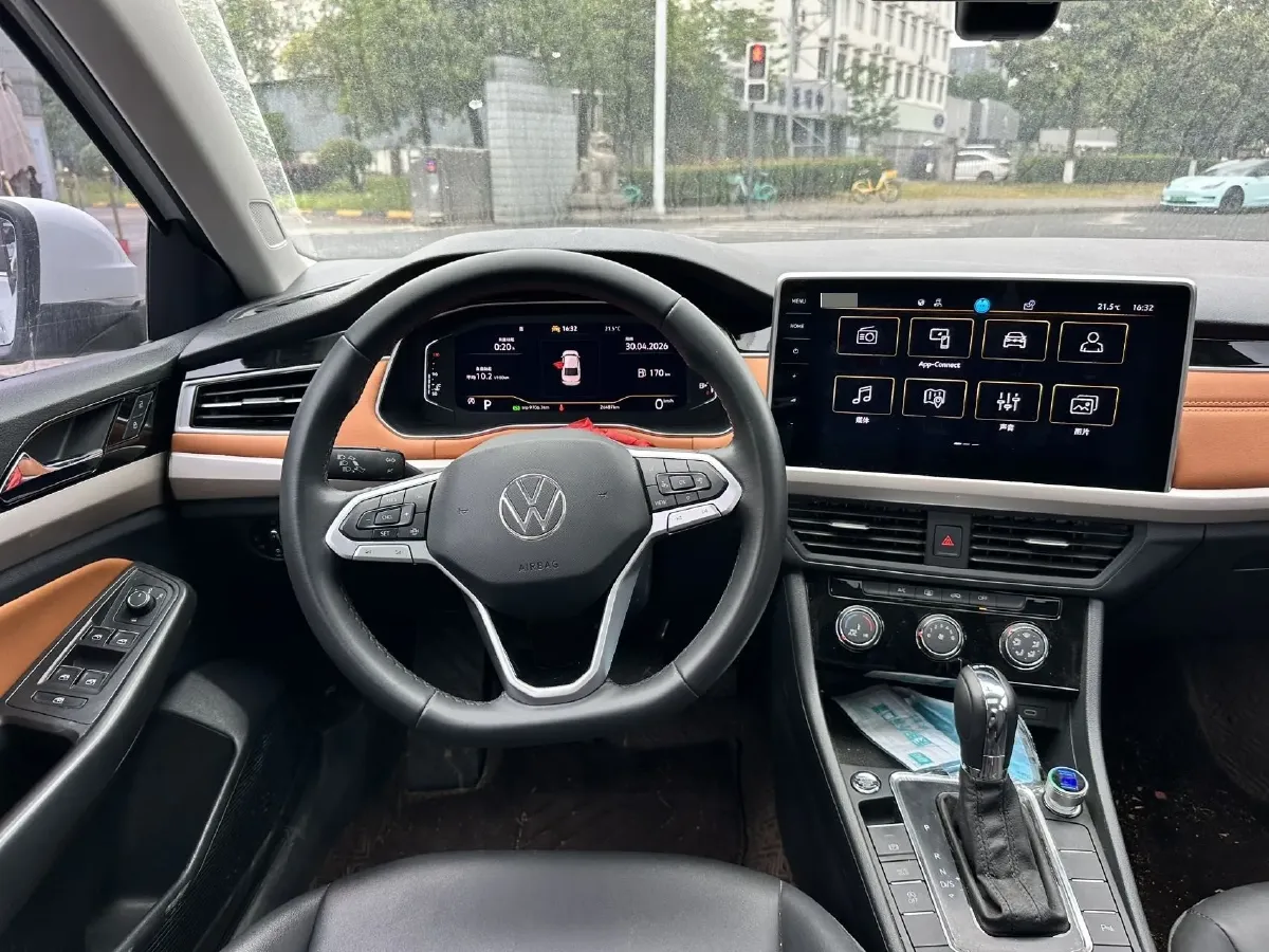 2023 Volkswagen Bora 1.2T 116HP L4 7DCT,autocango,china used car exporter,china ev exporter,chinese used car exporter,chinese used ev exporter