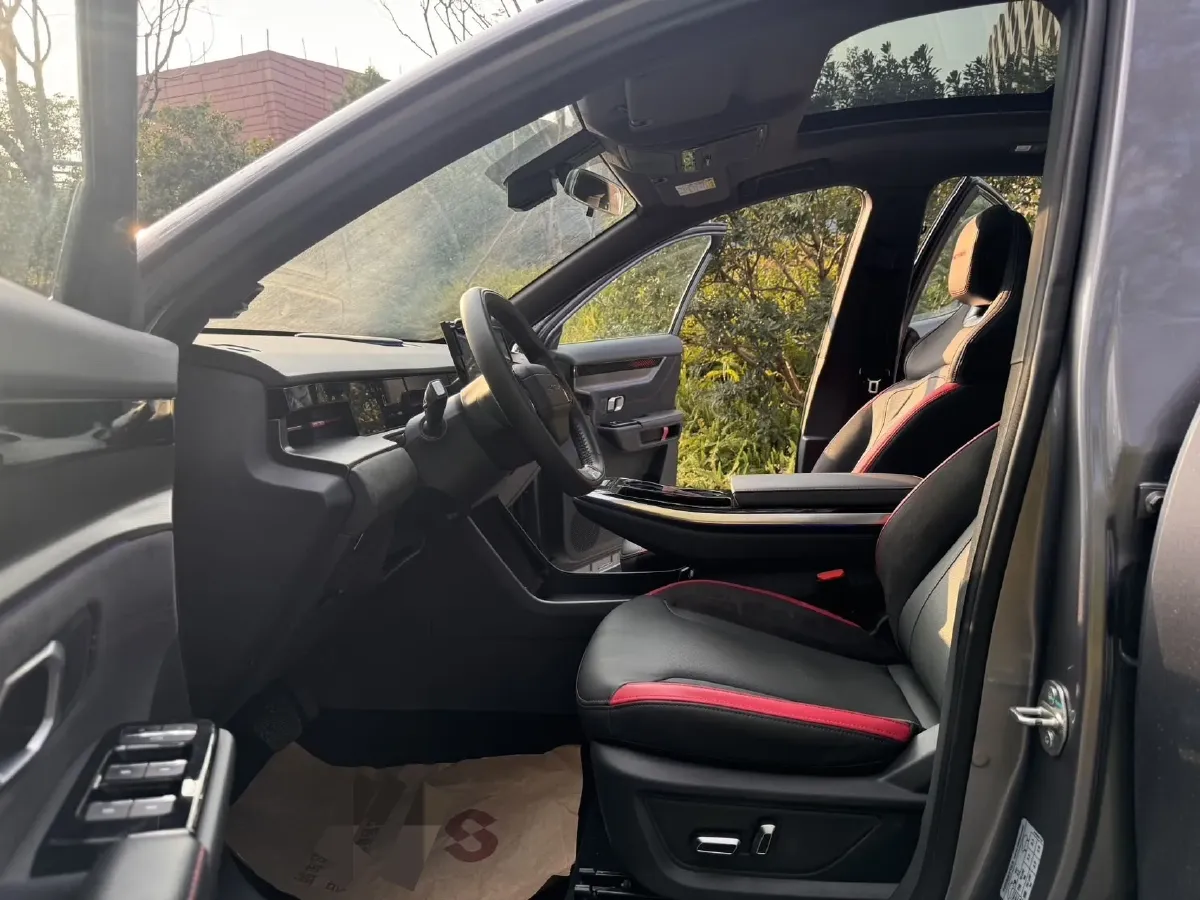 2022 Jetour DASHING 1.6T 197HP L4 7DCT,autocango,china used car exporter,china ev exporter,chinese used car exporter,chinese used ev exporter