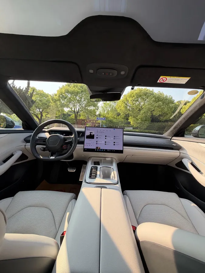 2024 MI SU7 BEV 101KWH,autocango,china used car exporter,china ev exporter,chinese used car exporter,chinese used ev exporter