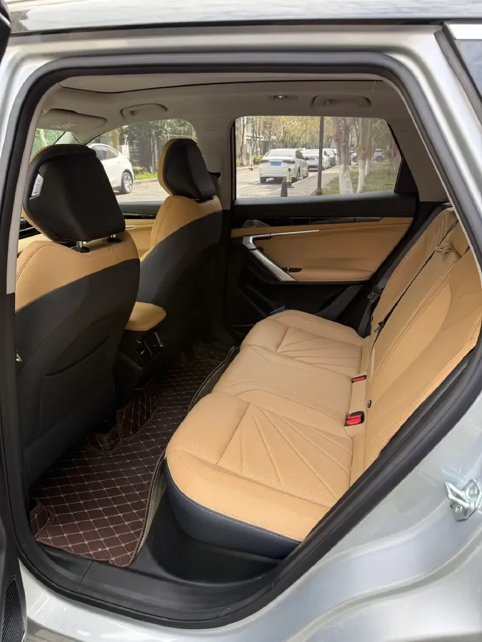 2023 Geely StarRay 1.5T 181HP L4 7DCT,autocango,china used car exporter,china ev exporter,chinese used car exporter,chinese used ev exporter