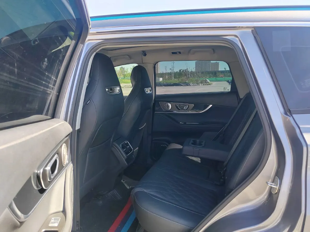 2023 Chery Tiggo 7 Plus 1.5T 156HP L4 3DHT PHEV 19.27KWH,autocango,china used car exporter,china ev exporter,chinese used car exporter,chinese used ev exporter