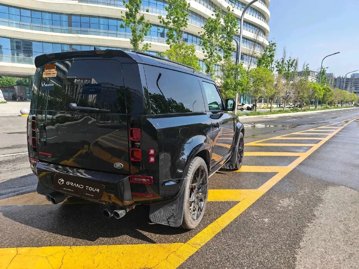 2023 Land Rover Defender 3.0T 400HP L6 8AT,autocango,china used car exporter,china ev exporter,chinese used car exporter,chinese used ev exporter