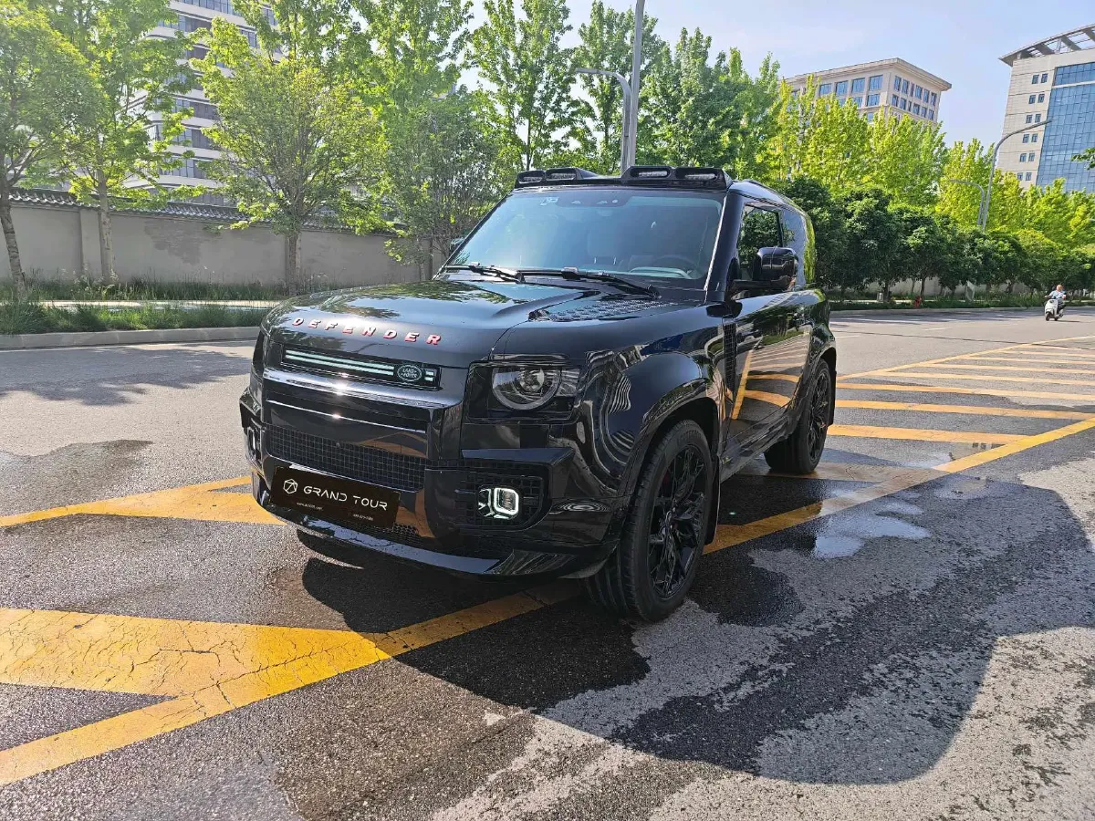 2023 Land Rover Defender 3.0T 400HP L6 8AT,autocango,china used car exporter,china ev exporter,chinese used car exporter,chinese used ev exporter