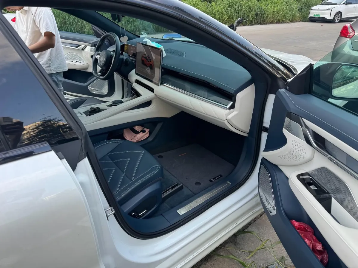 2022 Zeekr 001 BEV 100KWH,autocango,china used car exporter,china ev exporter,chinese used car exporter,chinese used ev exporter