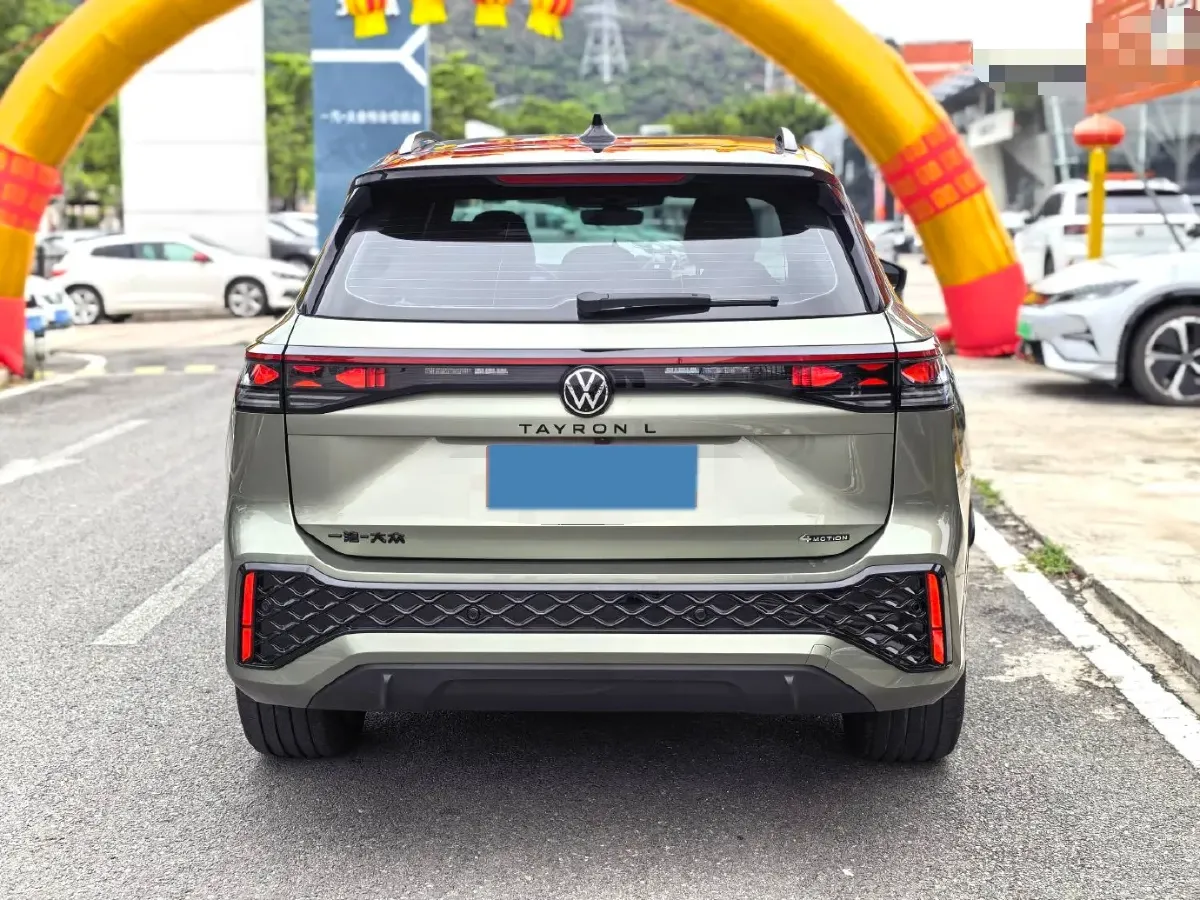 2025 Volkswagen Tayron 2.0T 220HP L4 7DCT,autocango,china used car exporter,china ev exporter,chinese used car exporter,chinese used ev exporter