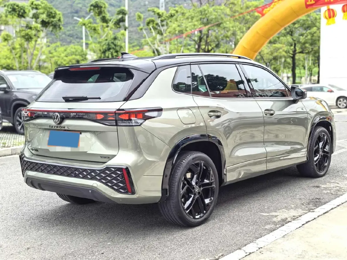2025 Volkswagen Tayron 2.0T 220HP L4 7DCT,autocango,china used car exporter,china ev exporter,chinese used car exporter,chinese used ev exporter