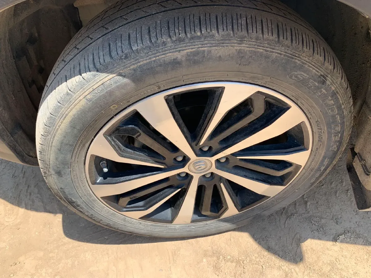 2021 ChangAn CS75 1.5T 178HP L4 7DCT,autocango,china used car exporter,china ev exporter,chinese used car exporter,chinese used ev exporter