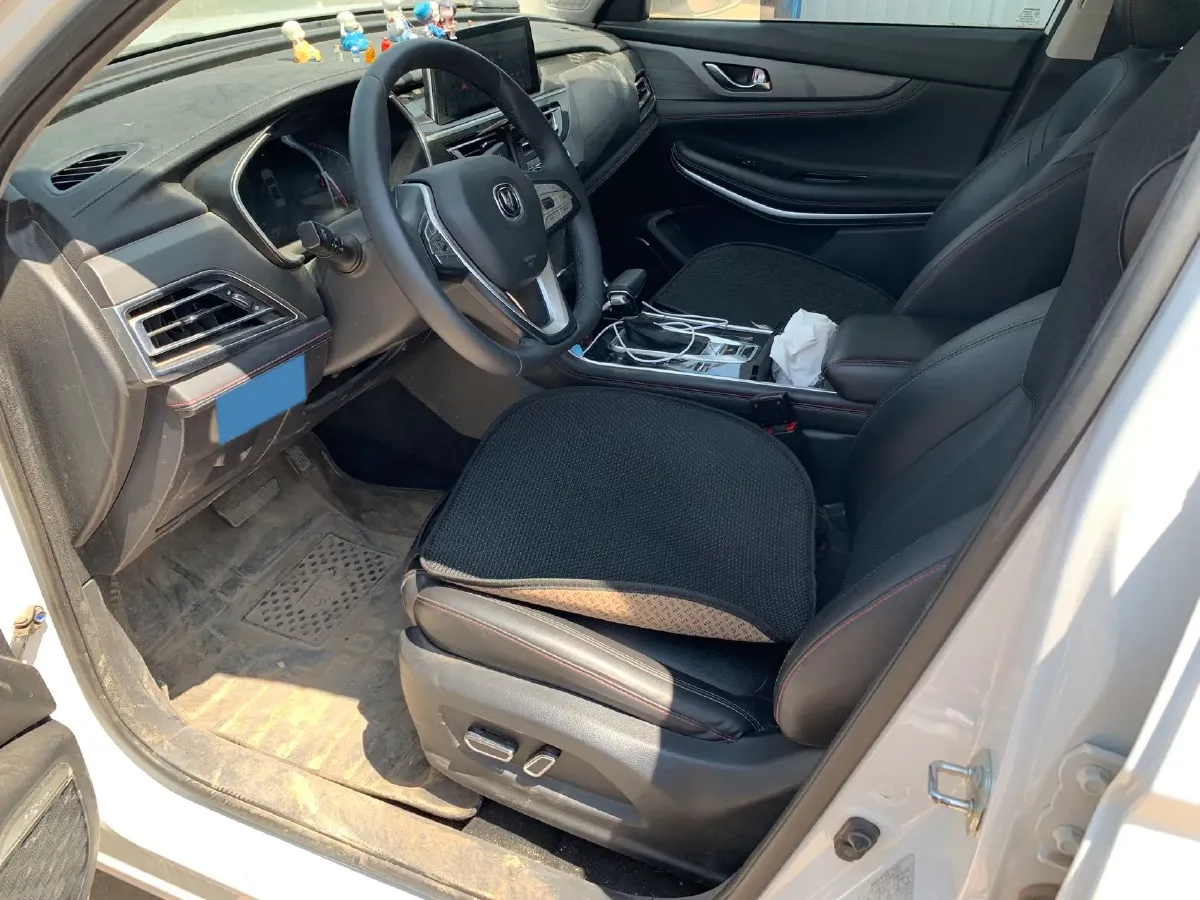 2021 ChangAn CS75 1.5T 178HP L4 7DCT,autocango,china used car exporter,china ev exporter,chinese used car exporter,chinese used ev exporter