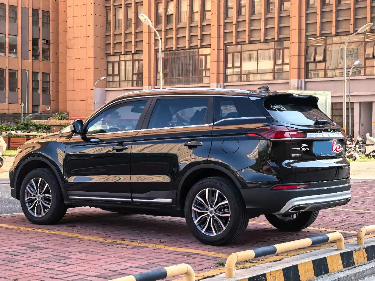 2020 Roewe i6 1.5T 169HP L4 7DCT,autocango,china used car exporter,china ev exporter,chinese used car exporter,chinese used ev exporter