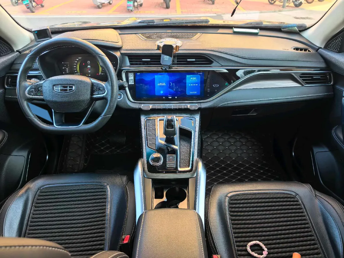 2020 Roewe i6 1.5T 169HP L4 7DCT,autocango,china used car exporter,china ev exporter,chinese used car exporter,chinese used ev exporter