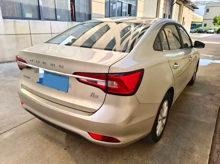 2020 Roewe i5 1.5L 120HP L4 CVT,autocango,china used car exporter,china ev exporter,chinese used car exporter,chinese used ev exporter