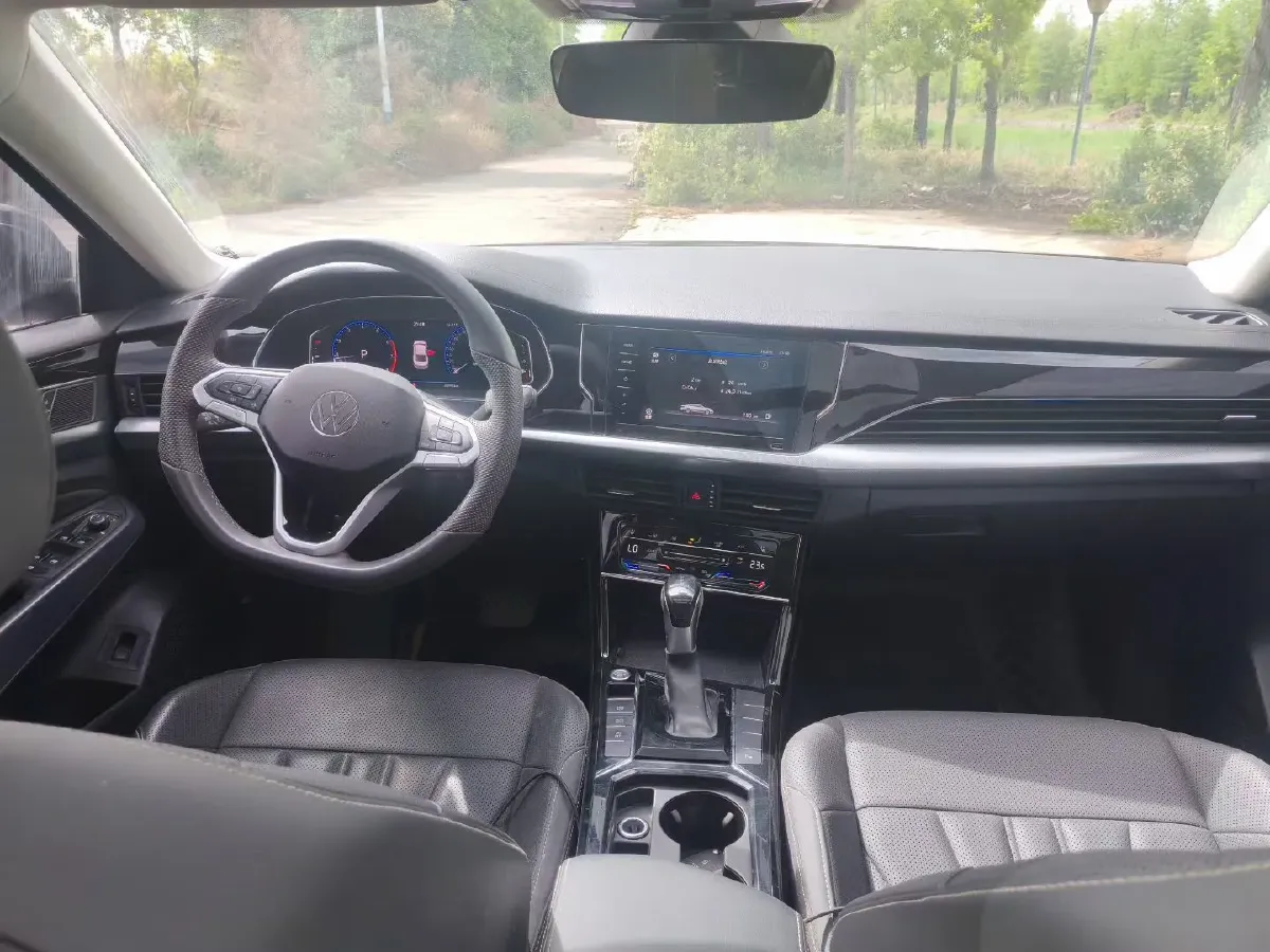 2026 Volkswagen Passat 2.0T 186HP L4 7DCT,autocango,china used car exporter,china ev exporter,chinese used car exporter,chinese used ev exporter