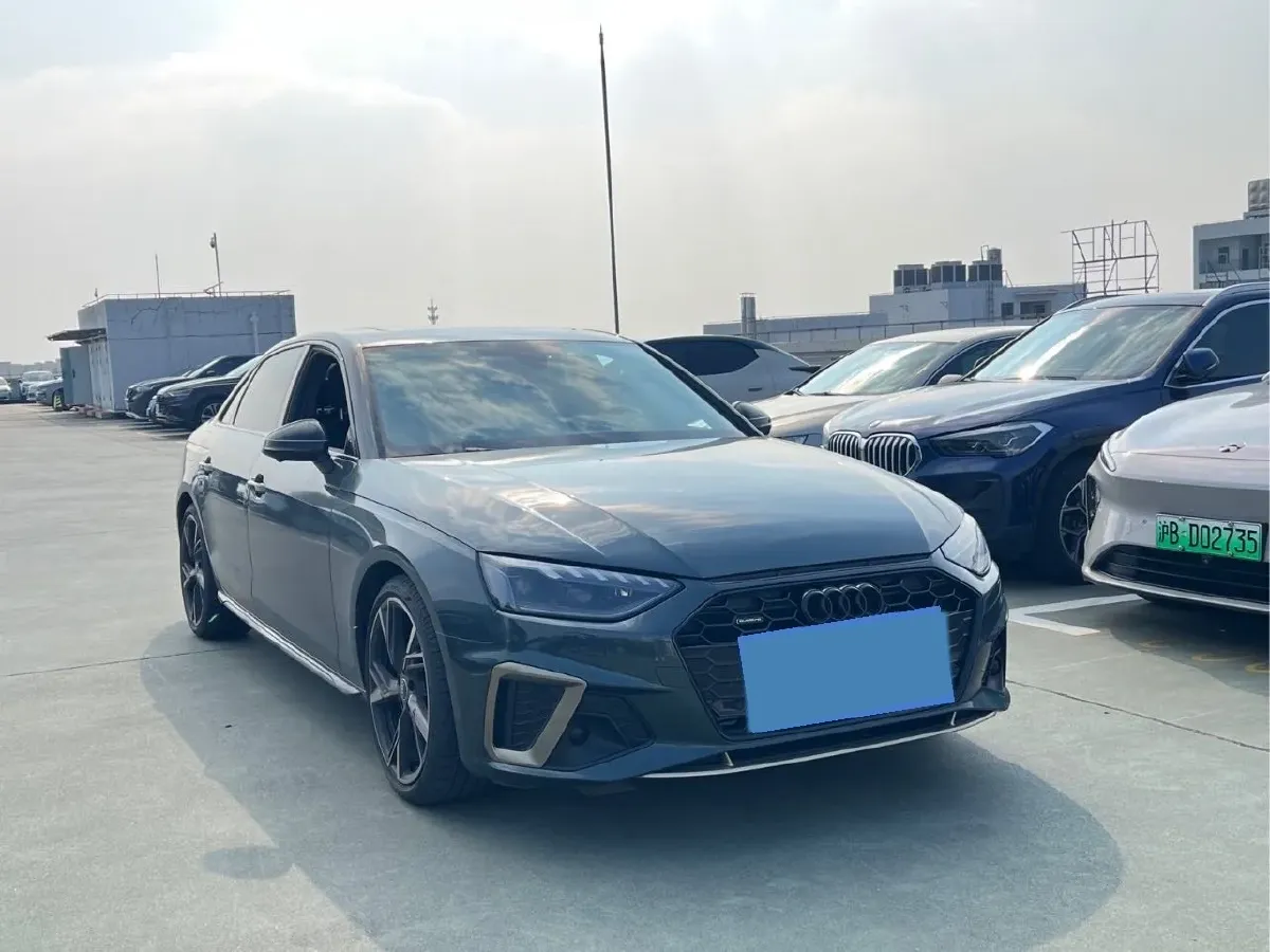2024 Audi A4L 2.0T 190HP L4 7DCT,autocango,china used car exporter,china ev exporter,chinese used car exporter,chinese used ev exporter
