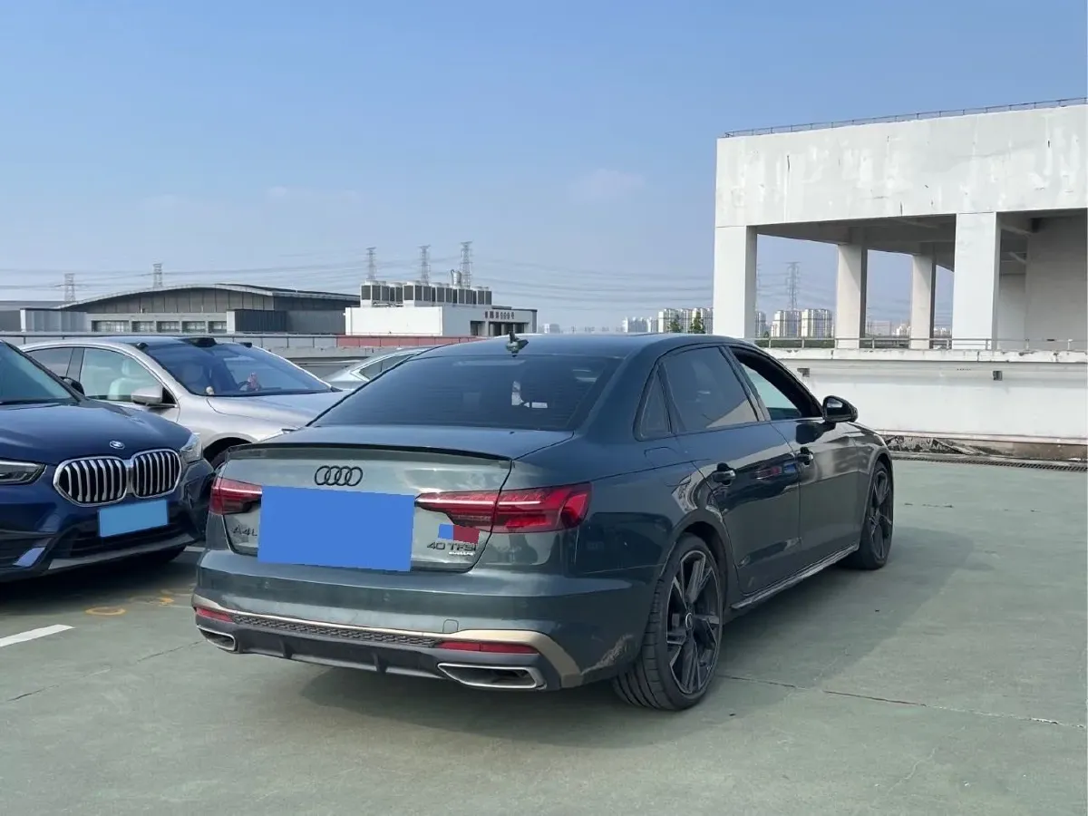 2024 Audi A4L 2.0T 190HP L4 7DCT,autocango,china used car exporter,china ev exporter,chinese used car exporter,chinese used ev exporter