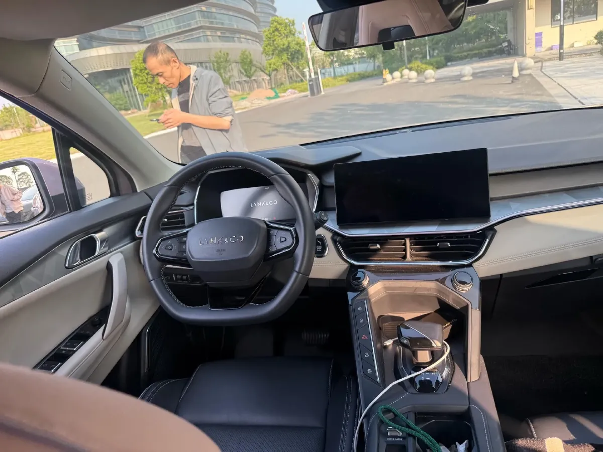 2022 Roewe i6 MAX BEV 61.1KWH,autocango,china used car exporter,china ev exporter,chinese used car exporter,chinese used ev exporter