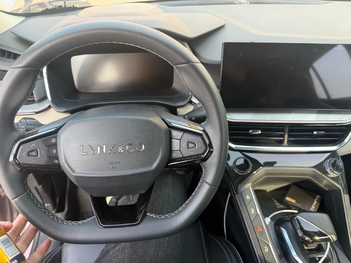 2022 Roewe i6 MAX BEV 61.1KWH,autocango,china used car exporter,china ev exporter,chinese used car exporter,chinese used ev exporter