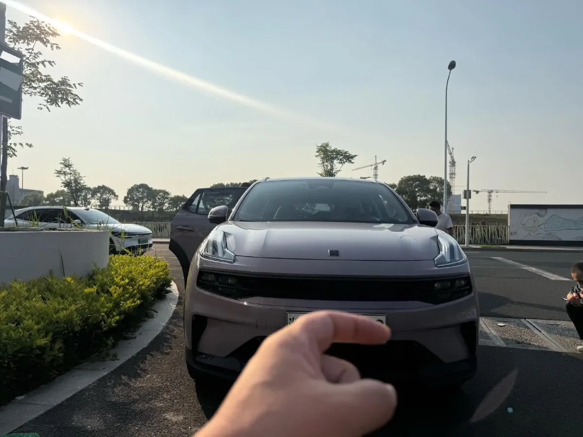 2022 Roewe i6 MAX BEV 61.1KWH,autocango,china used car exporter,china ev exporter,chinese used car exporter,chinese used ev exporter