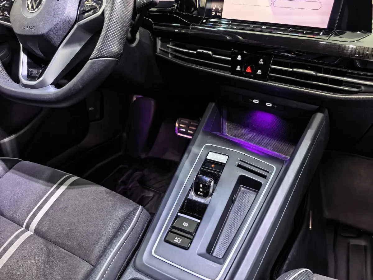2023 Volkswagen Golf 1.4T 150HP L4 7DCT,autocango,china used car exporter,china ev exporter,chinese used car exporter,chinese used ev exporter