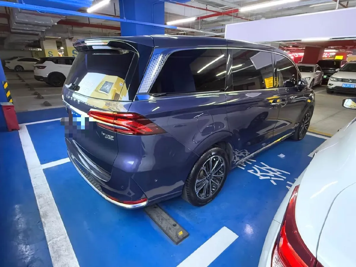 2021 Roewe iMAX8 2.0T 234HP L4 8AT,autocango,china used car exporter,china ev exporter,chinese used car exporter,chinese used ev exporter