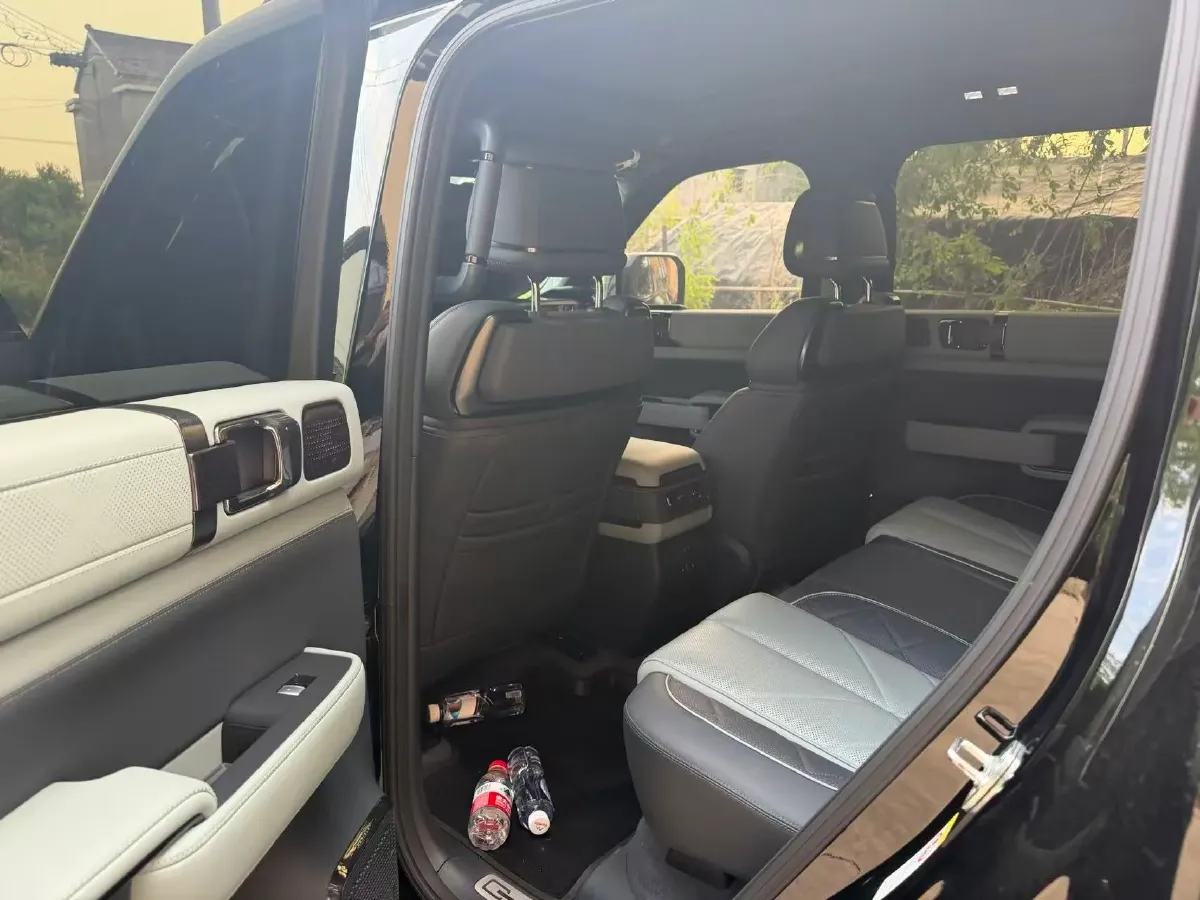 2023 FangChengBao Bao 5 1.5T 194HP L4 E-CVT PHEV 31.8KWH,autocango,china used car exporter,china ev exporter,chinese used car exporter,chinese used ev exporter