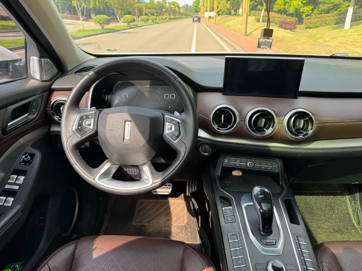 2018 WEY VV6 2.0T 197HP L4 7DCT,autocango,china used car exporter,china ev exporter,chinese used car exporter,chinese used ev exporter