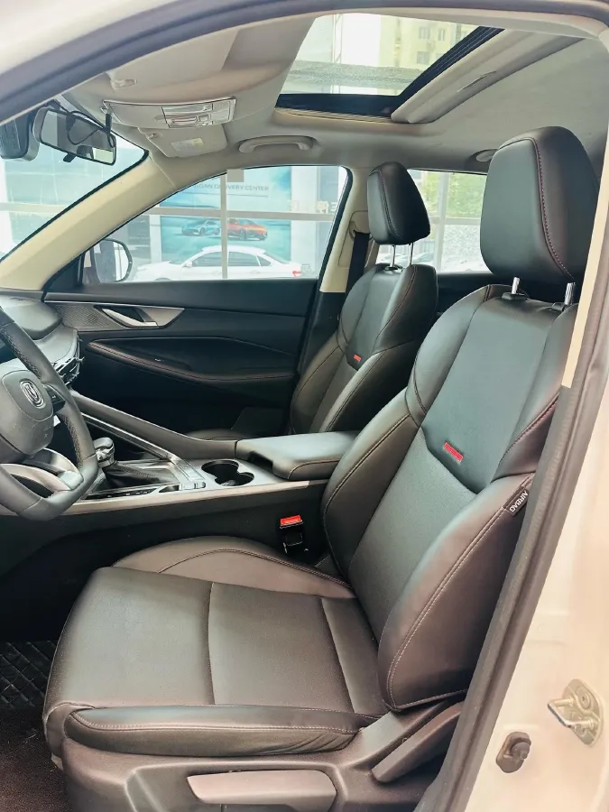 2021 ChangAn CS35 Plus 1.4T 160HP L4 7DCT,autocango,china used car exporter,china ev exporter,chinese used car exporter,chinese used ev exporter