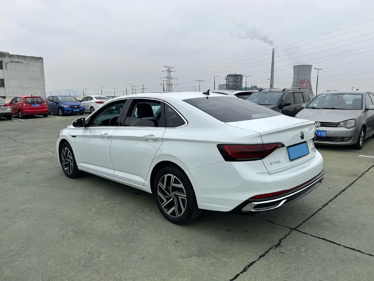 2023 Volkswagen Sagitar 1.5T 160HP L4 7DCT,autocango,china used car exporter,china ev exporter,chinese used car exporter,chinese used ev exporter