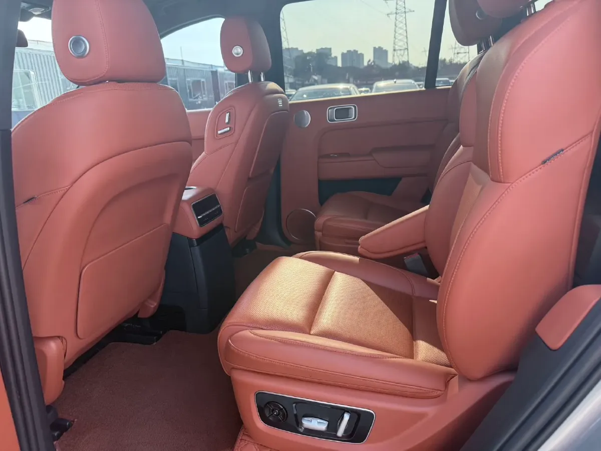 2022 Li L9 Range Extended 154HP REEV 42.6KWH,autocango,china used car exporter,china ev exporter,chinese used car exporter,chinese used ev exporter