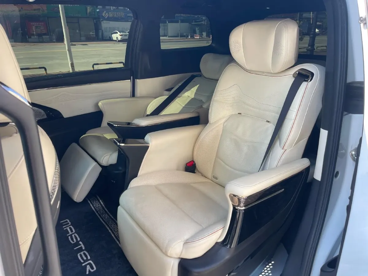 2023 GAC Trumpchi M8 2.0T 190HP L4 E-CVT Hybrid,autocango,china used car exporter,china ev exporter,chinese used car exporter,chinese used ev exporter