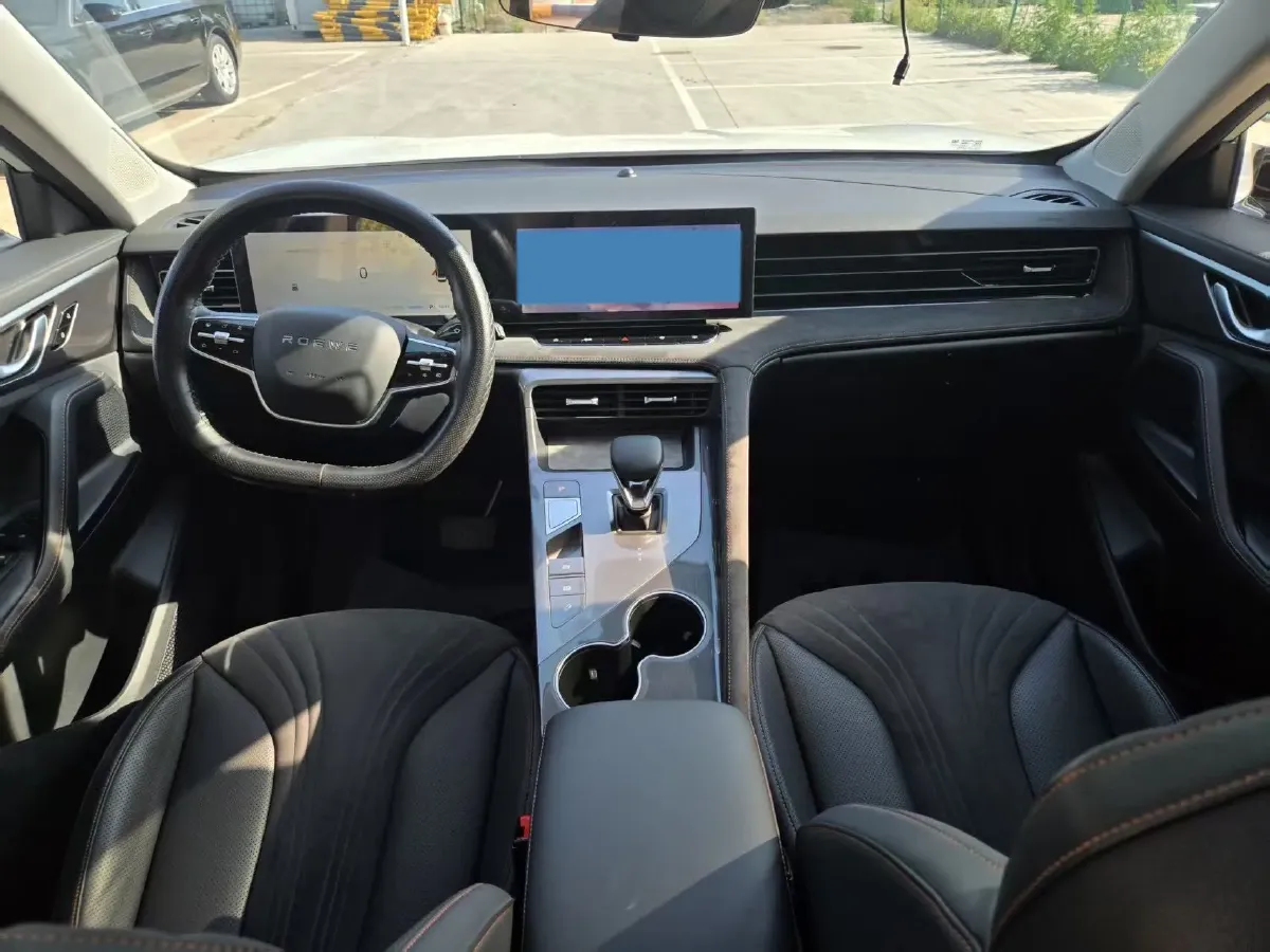 2024 Roewe D5X DMH 1.5T 150HP L4 2DHT PHEV 21.4KWH,autocango,china used car exporter,china ev exporter,chinese used car exporter,chinese used ev exporter