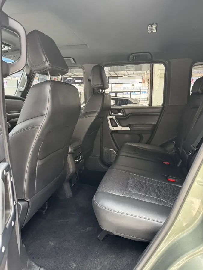 2024 212 212 T01 2.0T 252HP L4 8AT,autocango,china used car exporter,china ev exporter,chinese used car exporter,chinese used ev exporter