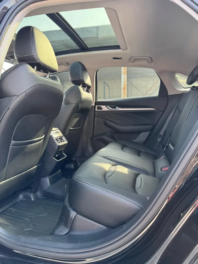 2021 Geely Preface 2.0T 190HP L4 7DCT,autocango,china used car exporter,china ev exporter,chinese used car exporter,chinese used ev exporter