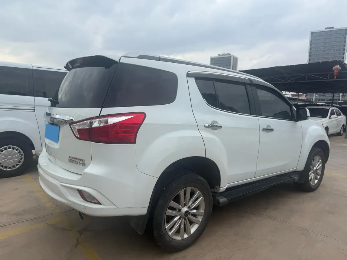 2020 Isuzu Mu-X 1.9T 166HP L4 6AT,autocango,china used car exporter,china ev exporter,chinese used car exporter,chinese used ev exporter