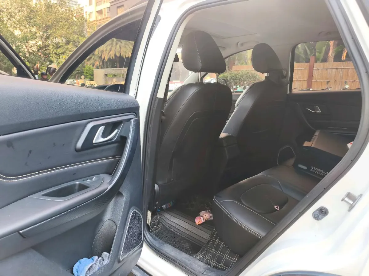 2019 Bestune X40 1.6L 114HP L4 6AT,autocango,china used car exporter,china ev exporter,chinese used car exporter,chinese used ev exporter