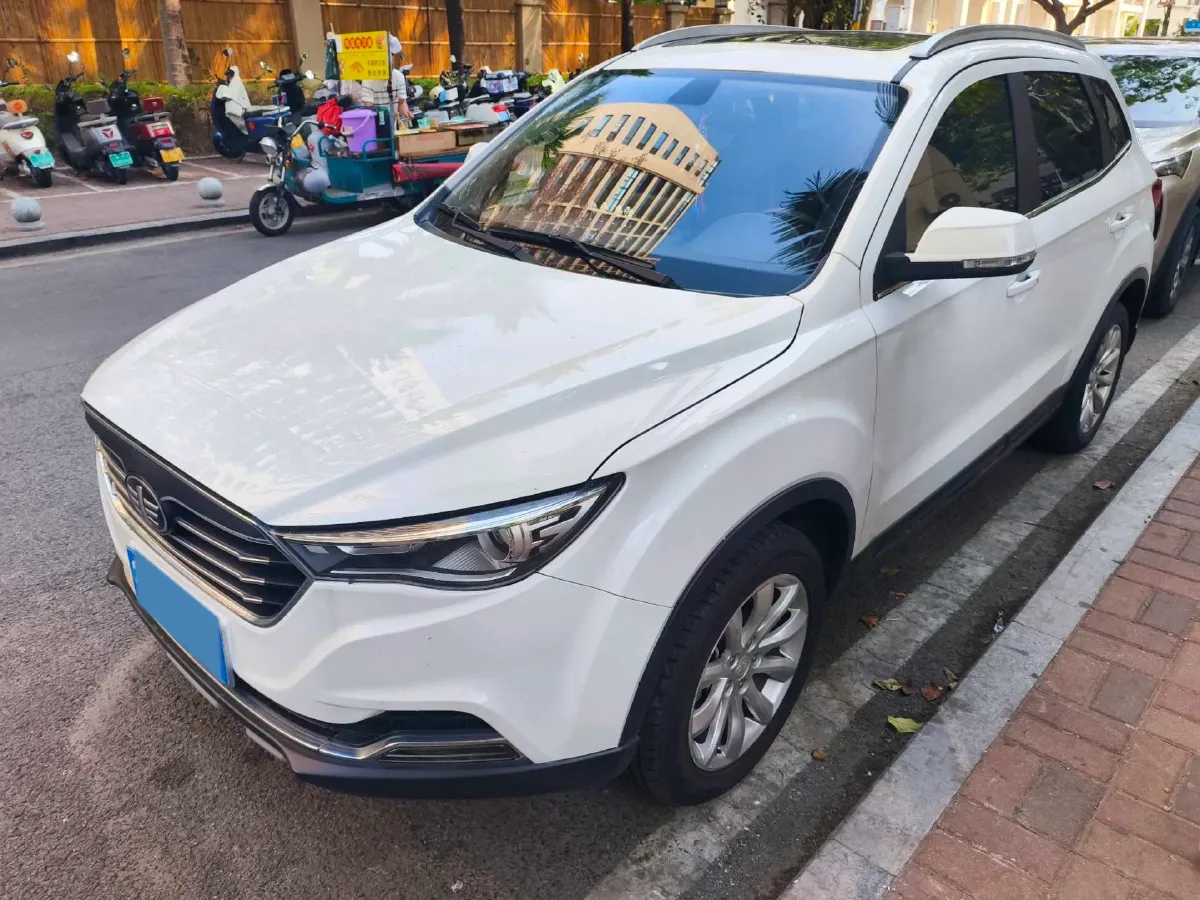 2019 Bestune X40 1.6L 114HP L4 6AT,autocango,china used car exporter,china ev exporter,chinese used car exporter,chinese used ev exporter