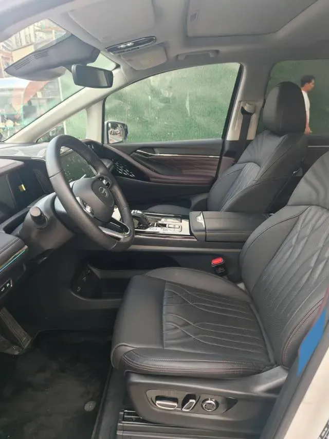 2024 GAC Trumpchi M8 2.0T 190HP L4 2DHT Hybrid,autocango,china used car exporter,china ev exporter,chinese used car exporter,chinese used ev exporter
