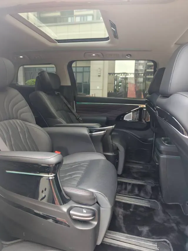 2024 GAC Trumpchi M8 2.0T 190HP L4 2DHT Hybrid,autocango,china used car exporter,china ev exporter,chinese used car exporter,chinese used ev exporter